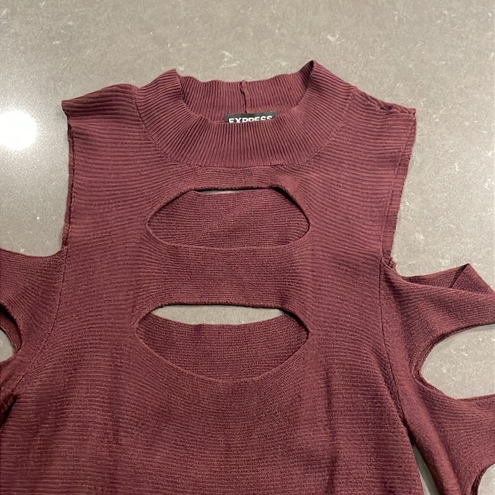Express Cut-Out Sweater Small - Picture 2 of 12
